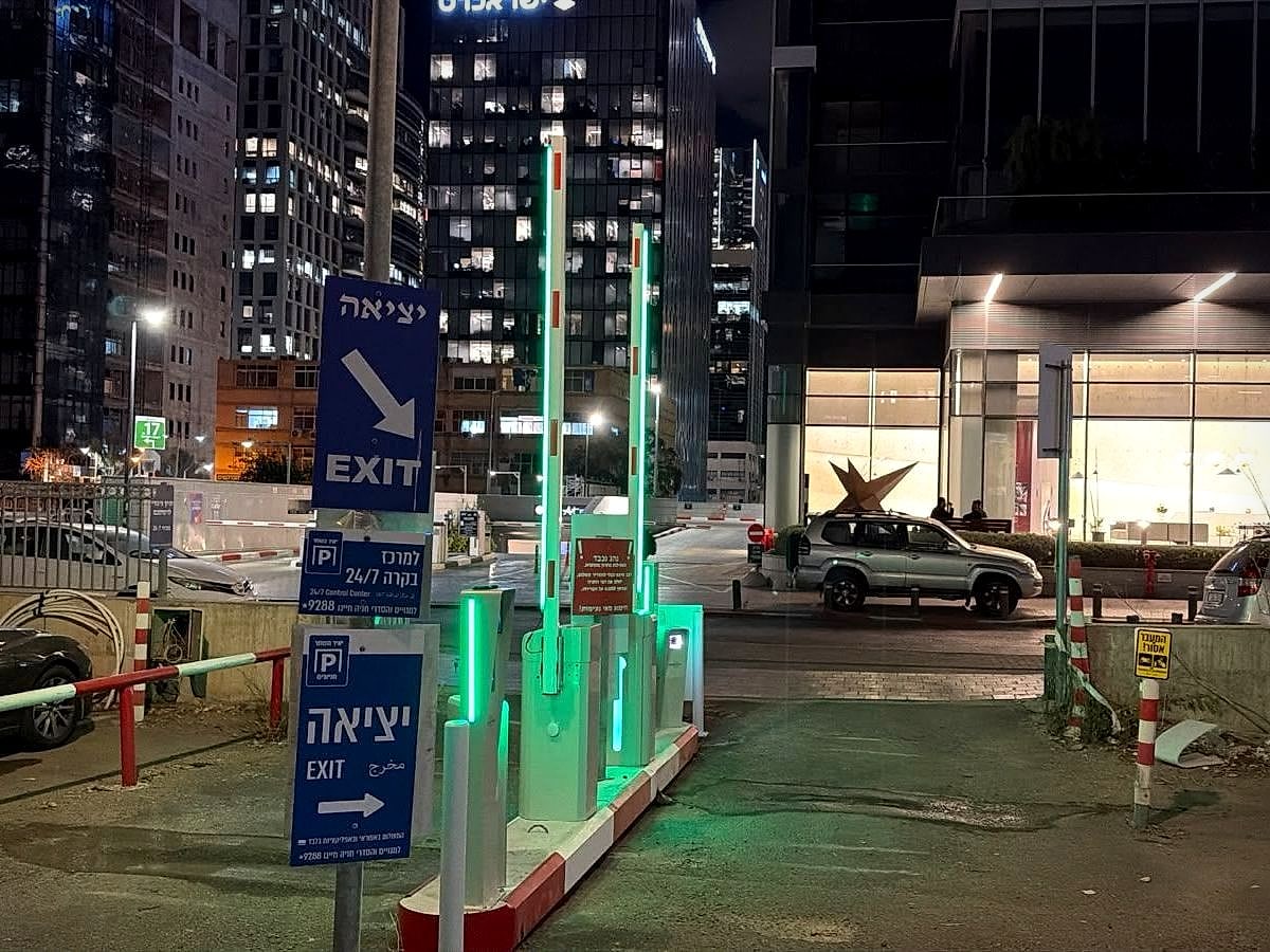 בני ברק – חניון מצדה